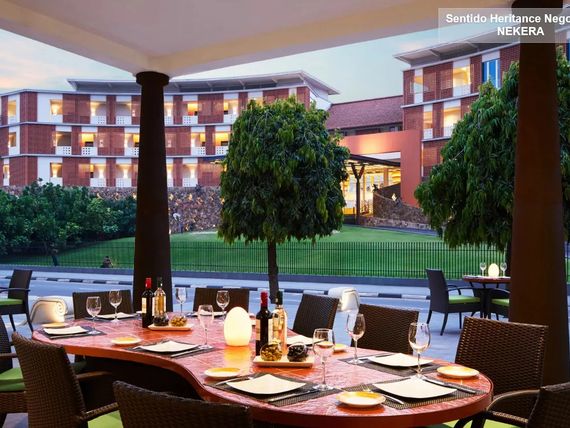 teren hotelu, restauracja