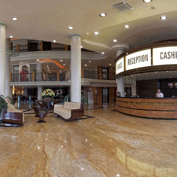 Admiral (Golden Sands) - zdjęcie 2