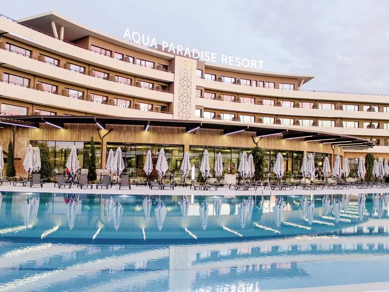Aqua Paradise Resort