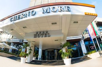 & Casino Cherno More