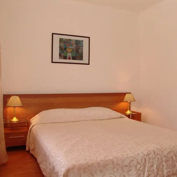 Efir Aparthotel