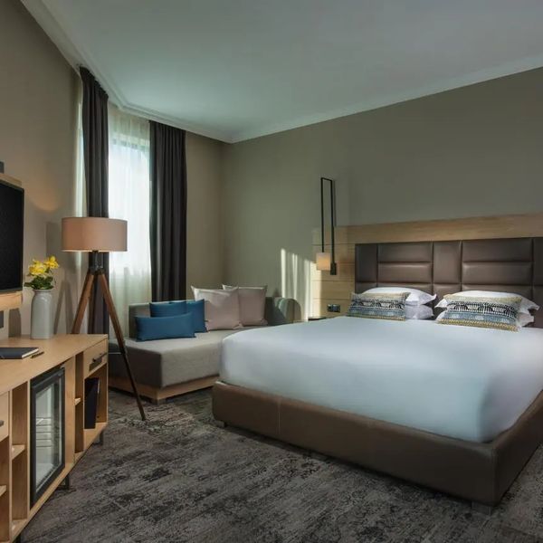 Expo (ex. Best Western Expo)