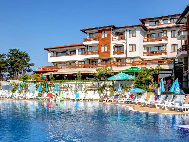 Festa Gardenia Hills