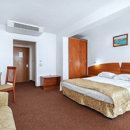Grand Hotel (Sunny Beach)