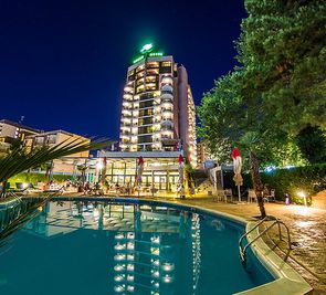 Grand Hotel (Sunny Beach)
