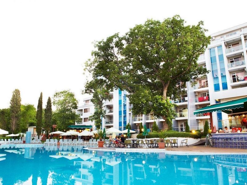 Green Park 3*