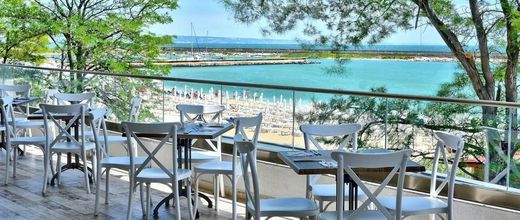 Grifid Encanto Beach