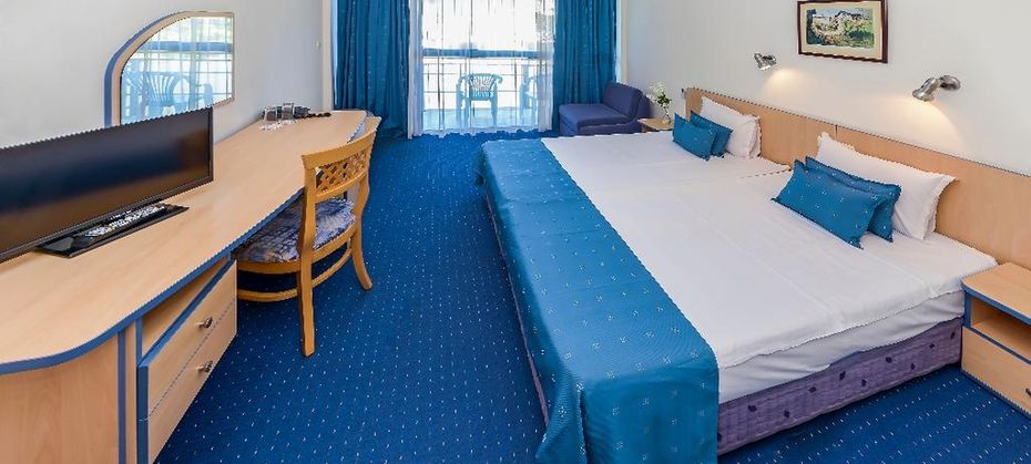 Holiday Park (Golden Sands)