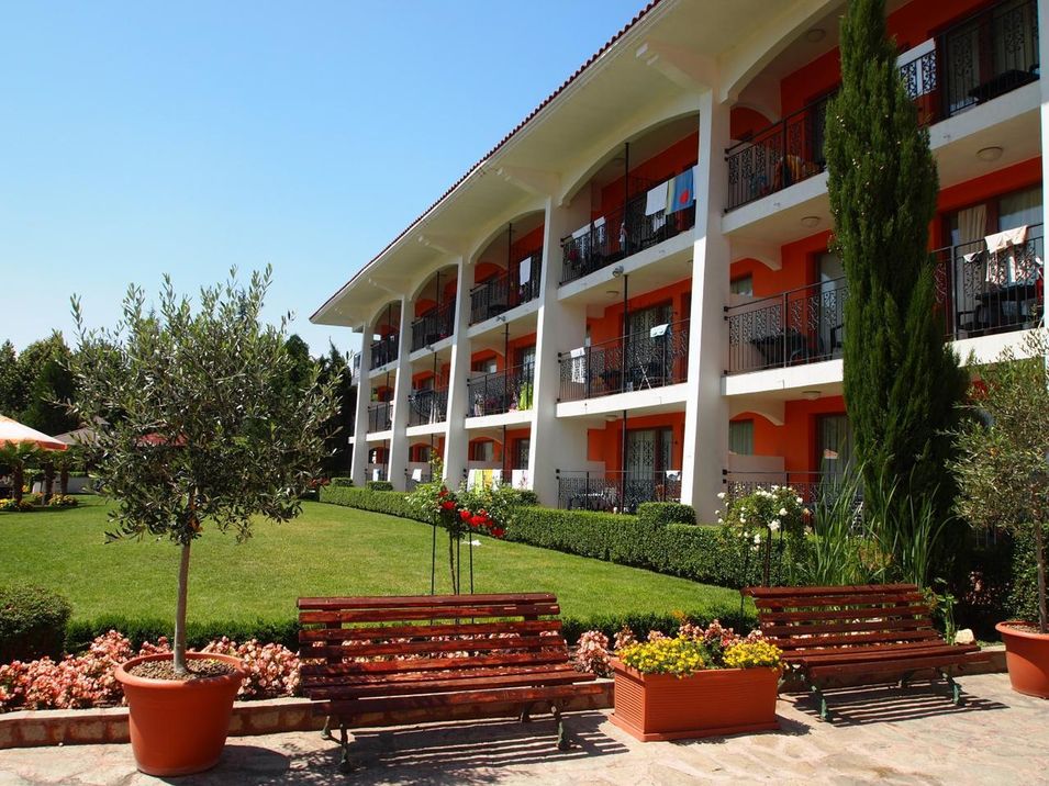 obiekt, teren hotelu