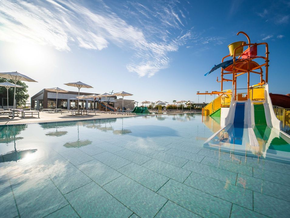 teren hotelu, zjeżdżalnia, dla dzieci