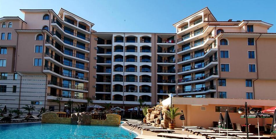 obiekt, teren hotelu, basen
