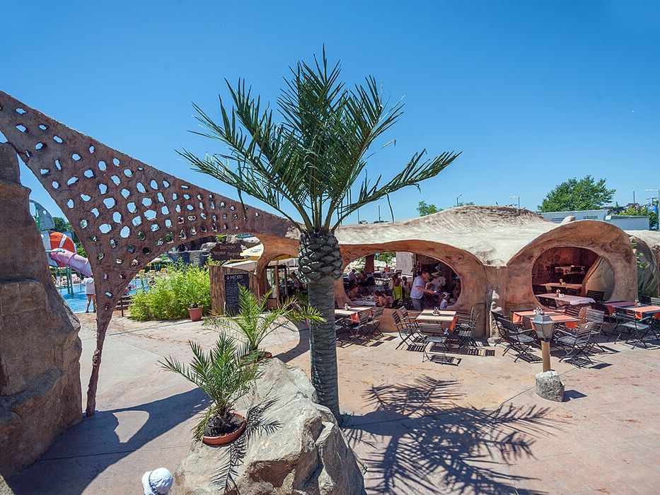 pool bar
