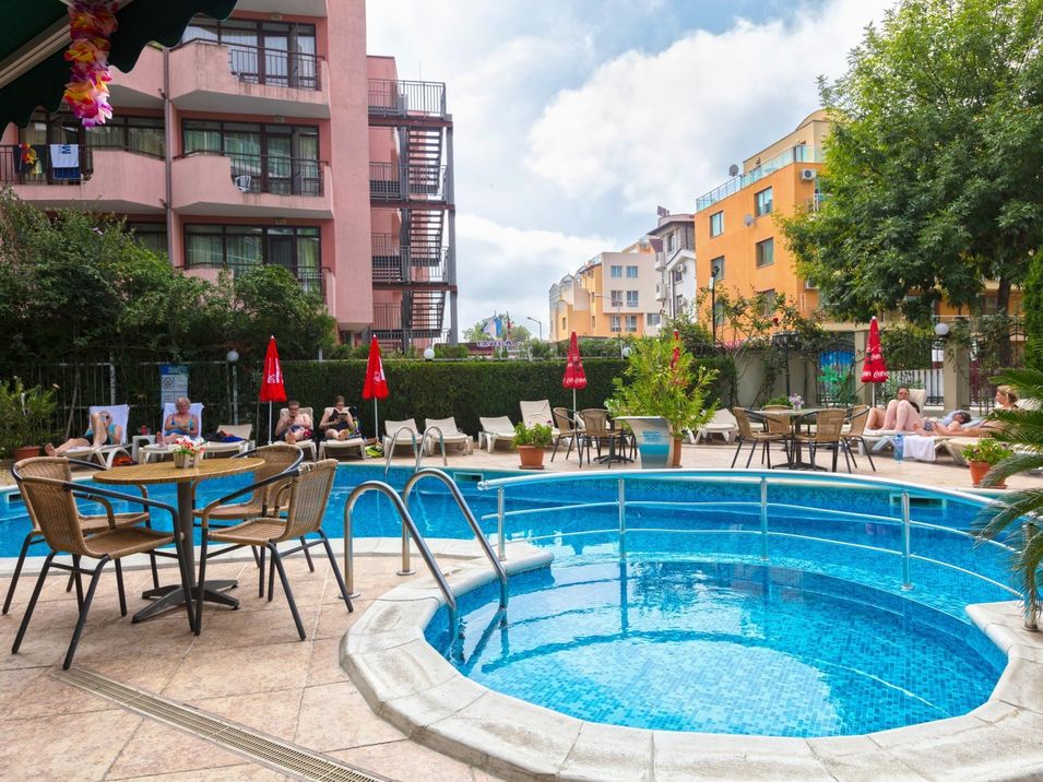basen, pool bar