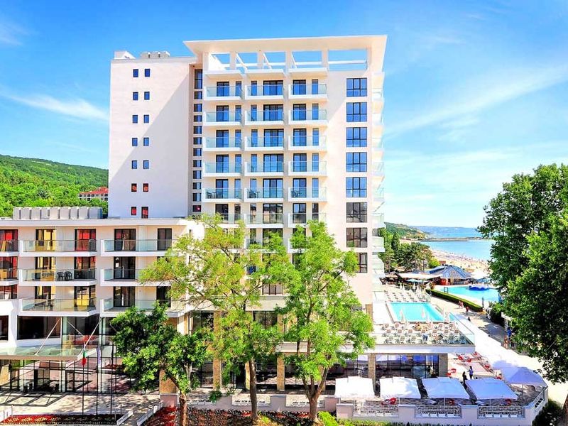 Metropol Beach 3*