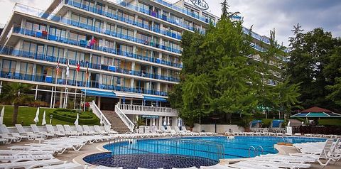 obiekt, teren hotelu, basen