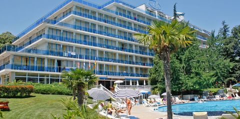 obiekt, teren hotelu, basen