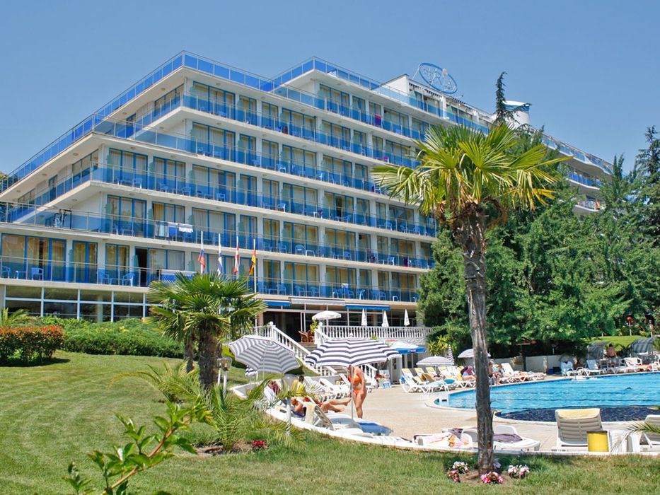 obiekt, teren hotelu, basen
