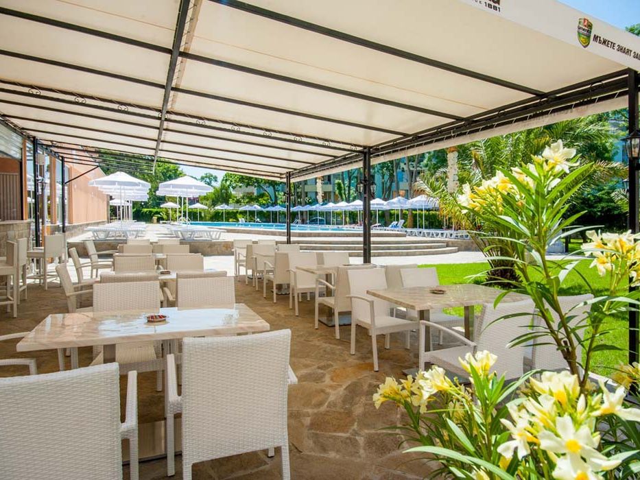 teren hotelu, restauracja