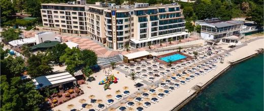 Royal Grand Hotel & Spa