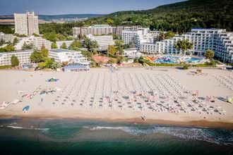 Sandy Beach ex Orlov