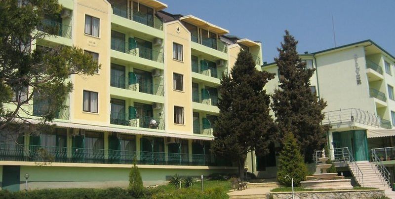 obiekt, teren hotelu