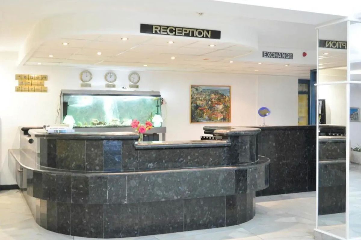 Slavuna - recepcja / lobby