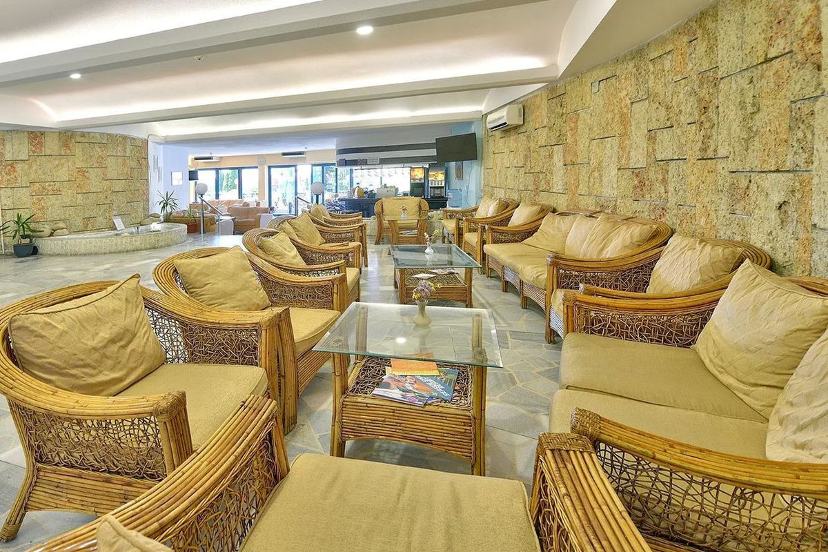 Slavuna - teren hotelu