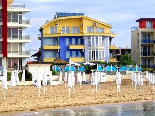Sofia Beach 2*