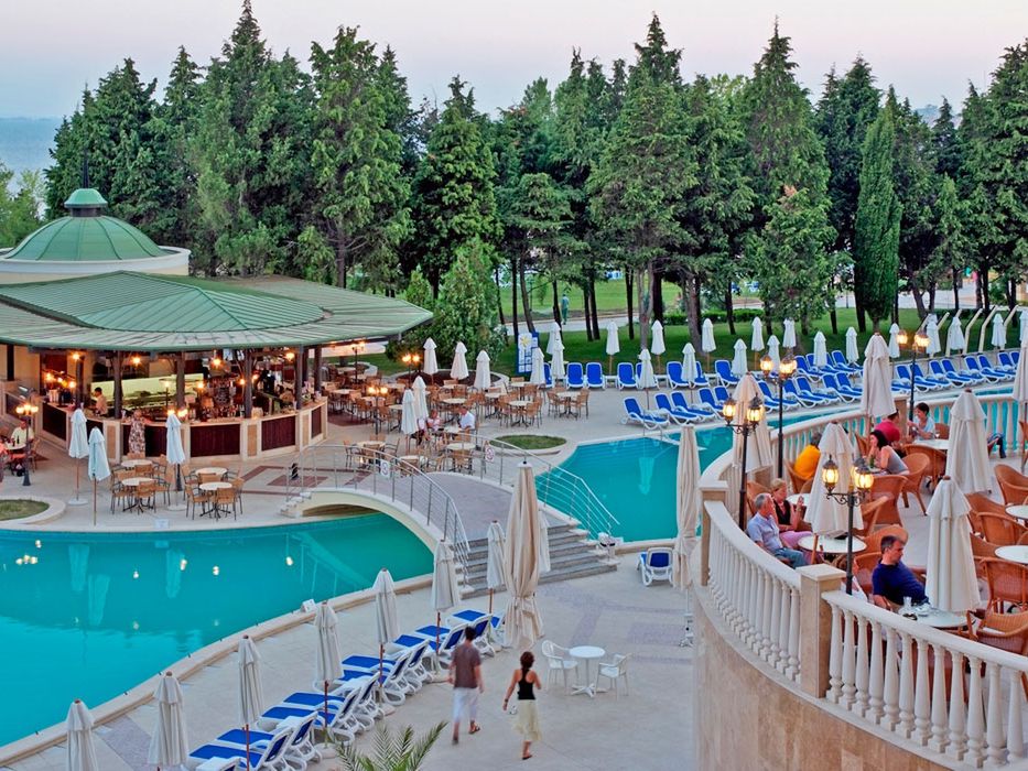 basen, pool bar