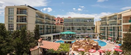 Sunny Day Club
