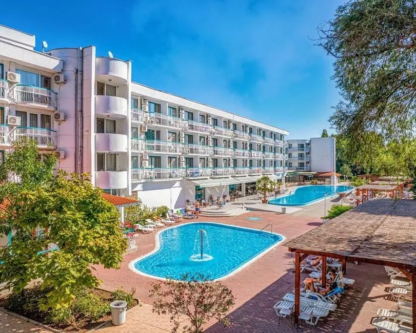 Zefir Beach