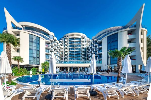 Zenith ex Marlin Beach