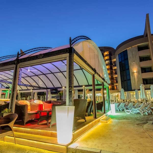 Zenith (ex Marlin Beach)