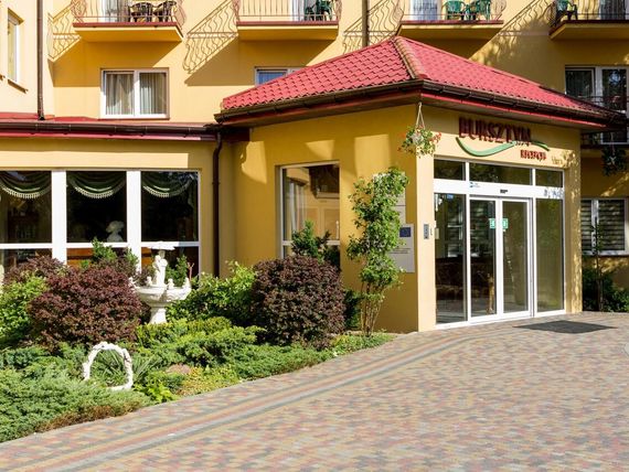 Bursztyn Medical Spa Holiday Houses