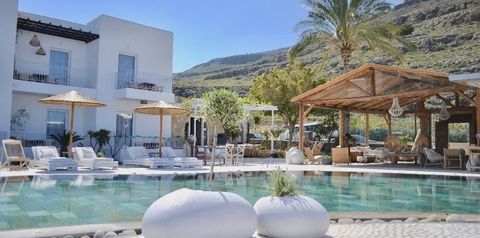 obiekt, teren hotelu, basen