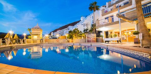 obiekt, teren hotelu, basen