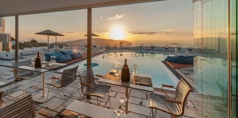 teren hotelu, basen, restauracja