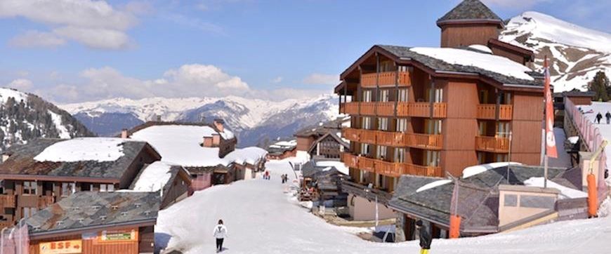 obiekt, budynek główny