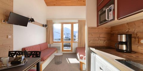 pokój, kuchnia / aneks kuchenny