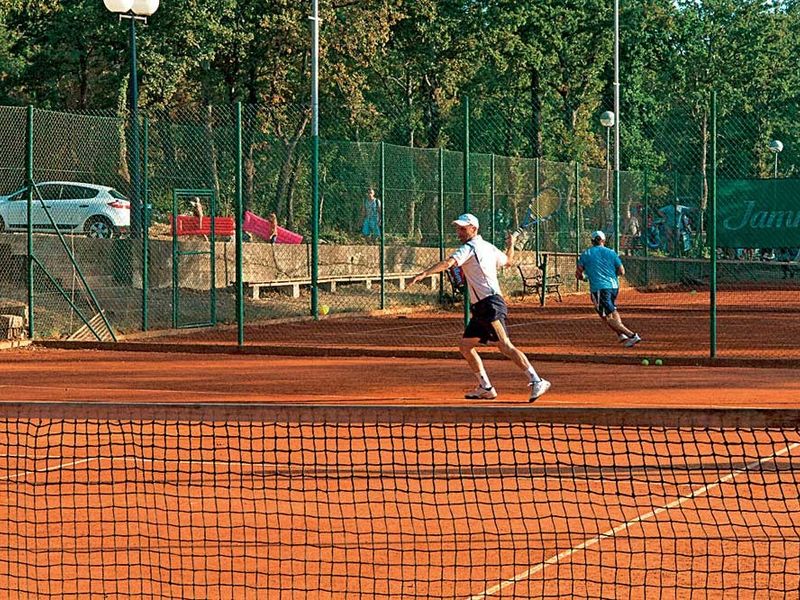 Camping & Bungalows Njivice