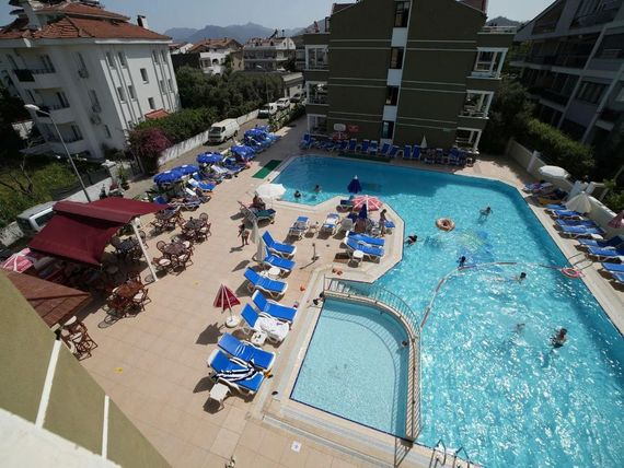 Candan Apart Hotel