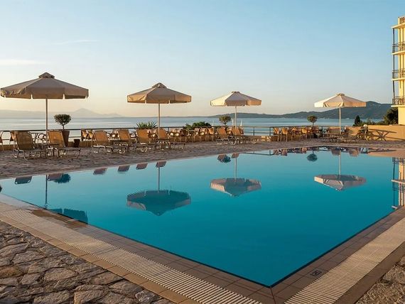 Canvas by Mitsis Belvedere (Agios Ioannis)