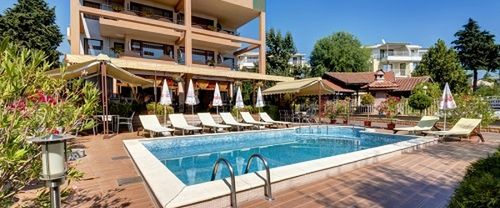 obiekt, teren hotelu, basen