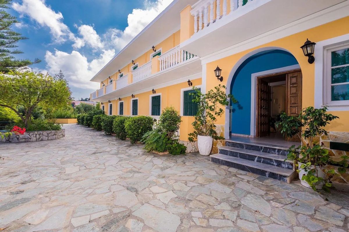 obiekt, teren hotelu