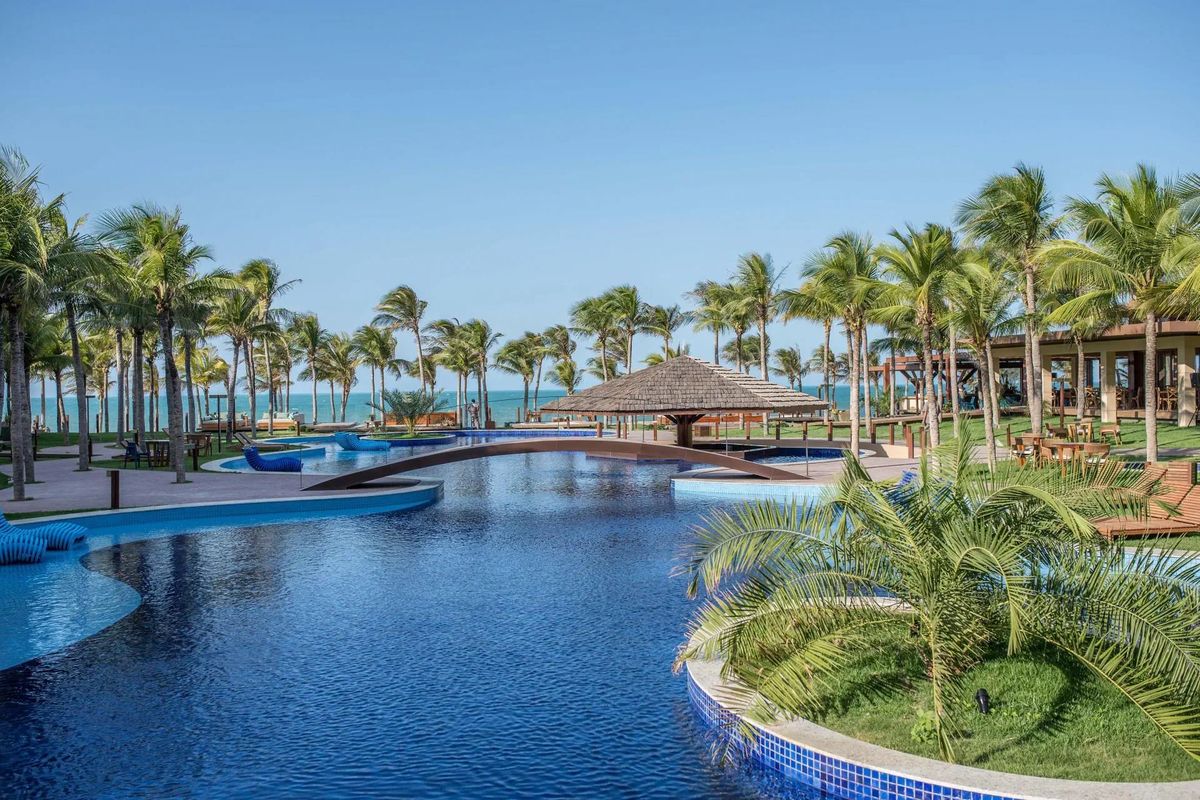 teren hotelu, basen, plaża