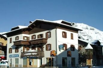Casa Adelina