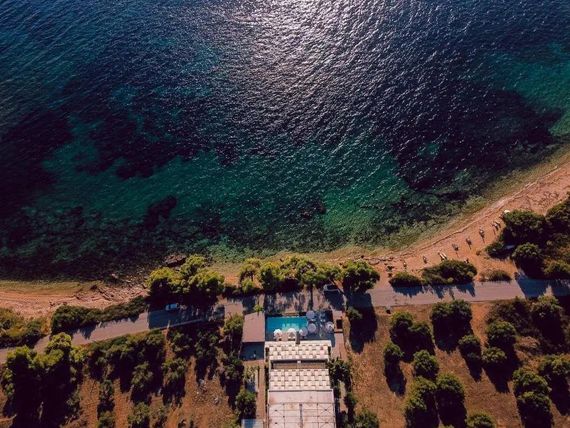 teren hotelu, basen, plaża