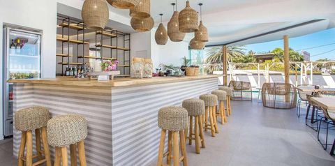 teren hotelu, drink bar