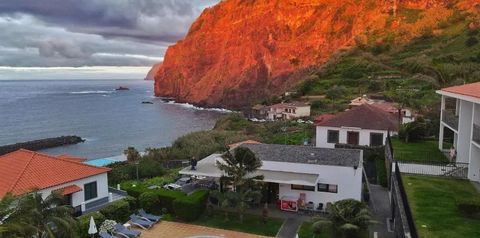 basen, teren hotelu, obiekt