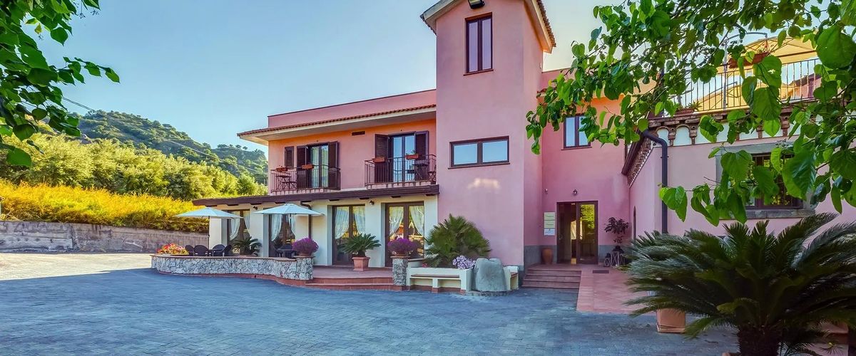 teren hotelu, obiekt